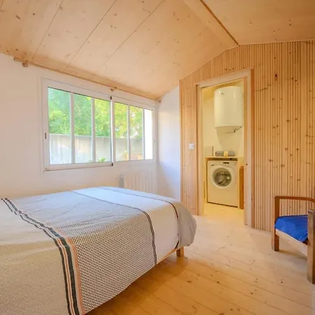 Enari House Holiday home