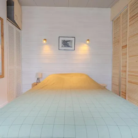 Enari House