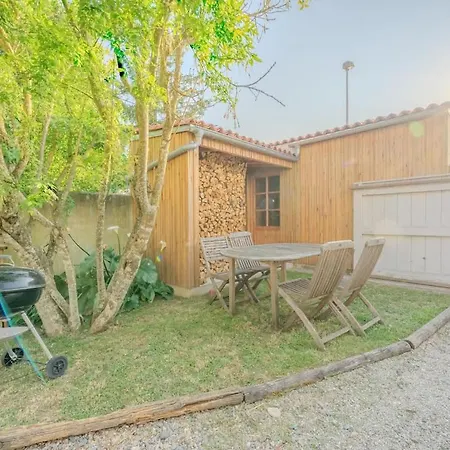Enari House Holiday home
