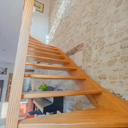 Prázdninový dům Enari House *